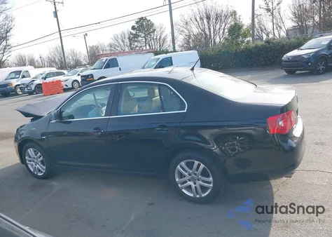 2007 Volkswagen Jetta Wolfsburg Edition from USA, damaged, VIN 3VWEF71K07M155794